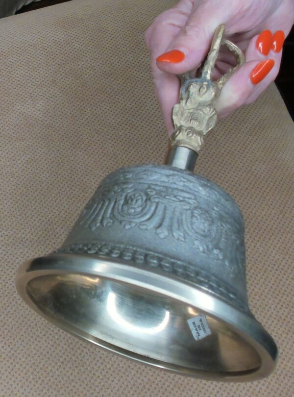 TIBETAN BELL LARGE - C NOTE